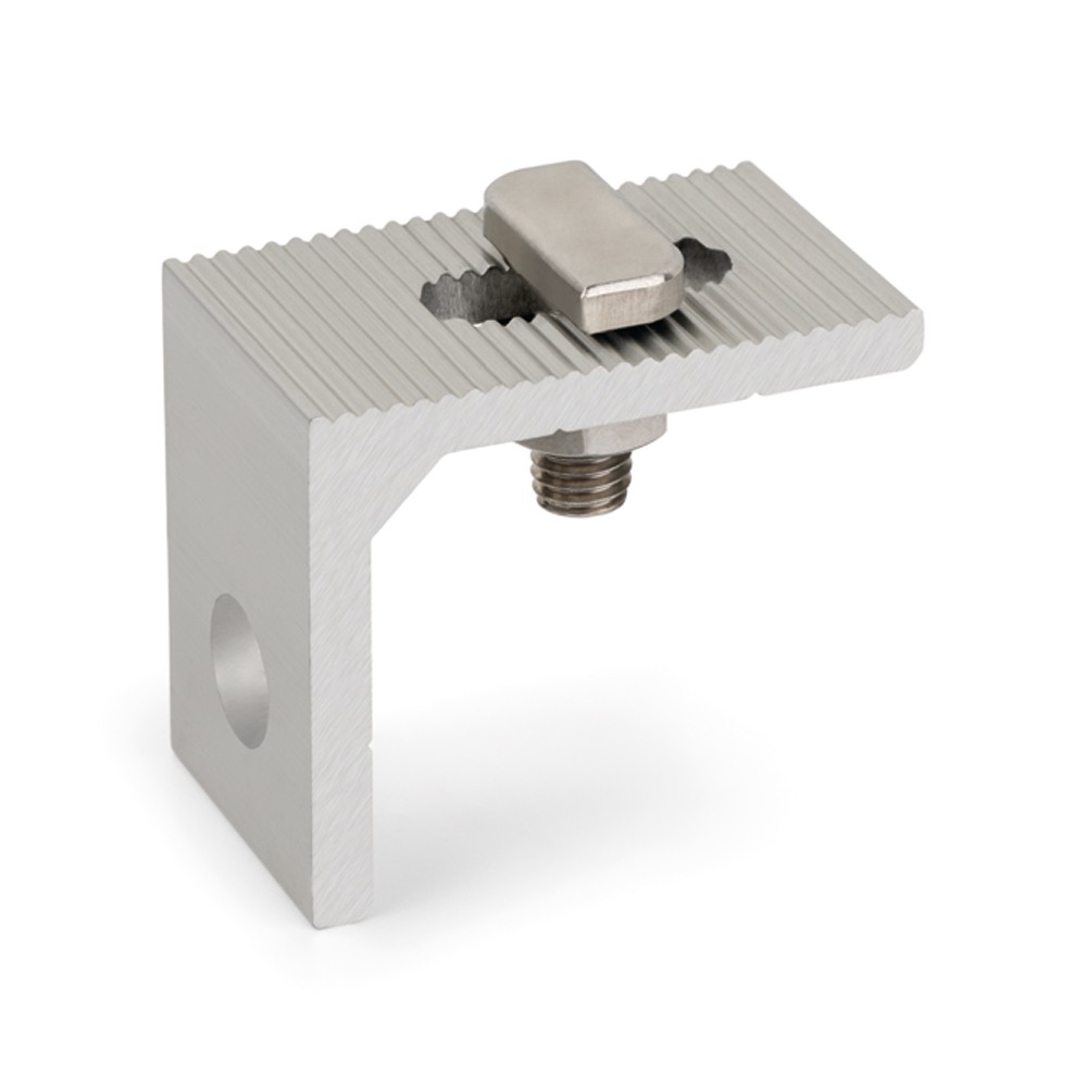 PMO-LK [CP] Accesorios regulables para la instalación de placas solares. Pletina en “L” de aluminio para fijación lateral con conector cruzado para fijación inferior. Válida para perfil PSE-C